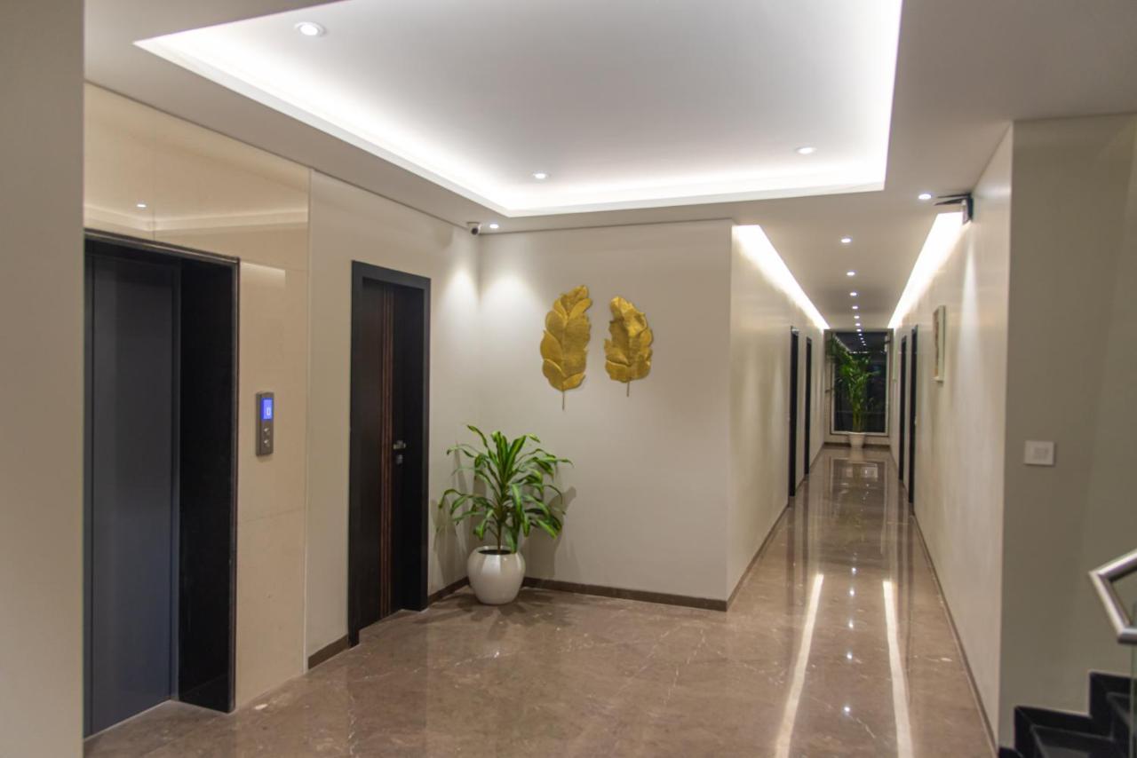 Hotel Royal Livin Varanasi Exterior photo